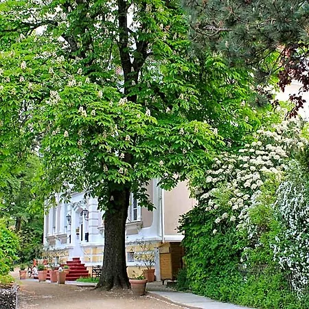 Hotel Waldfriede Darmstadt
